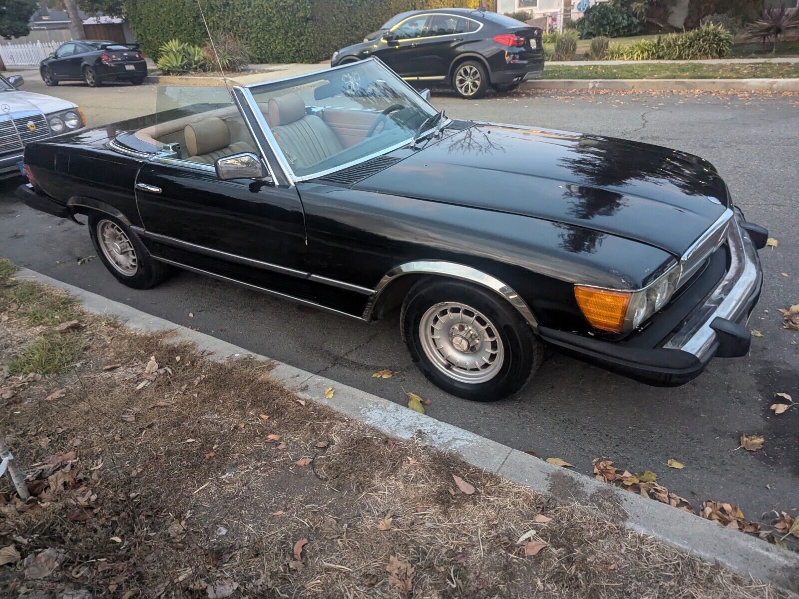 Mercedes-Benz-SL-Class-1980-Convertible-2