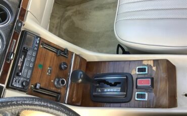 Mercedes-Benz-SL-Class-1980-Convertible-22
