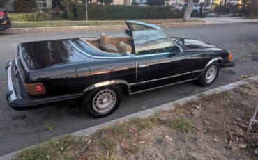 Mercedes-Benz-SL-Class-1980-Convertible-3