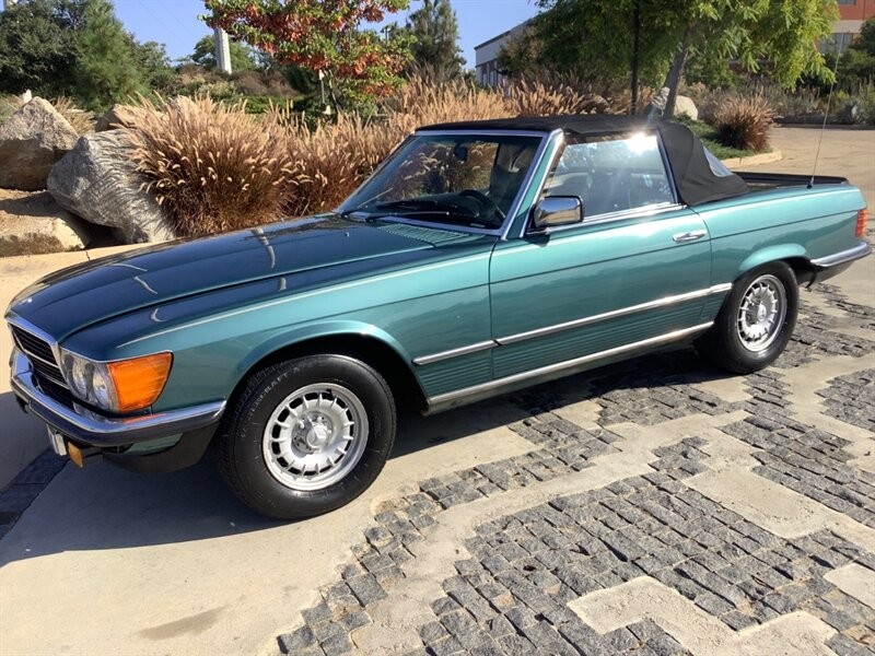 Mercedes-Benz-SL-Class-1980-Convertible-6