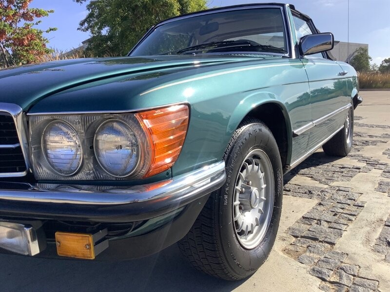 Mercedes-Benz-SL-Class-1980-Convertible-7
