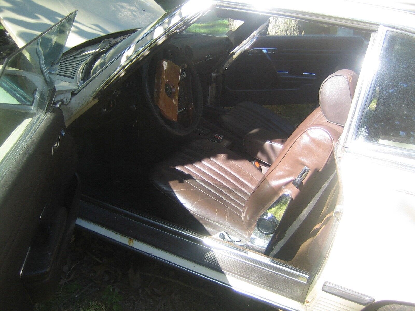 Mercedes-Benz-SL-Class-1980-Convertible-8