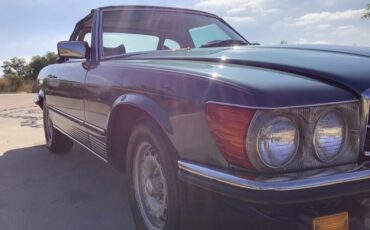 Mercedes-Benz-SL-Class-1980-Convertible-9