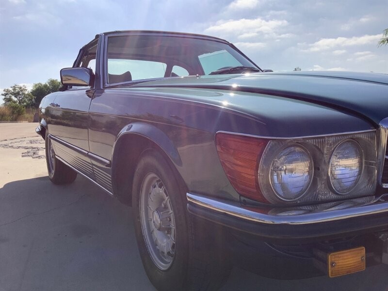 Mercedes-Benz-SL-Class-1980-Convertible-9