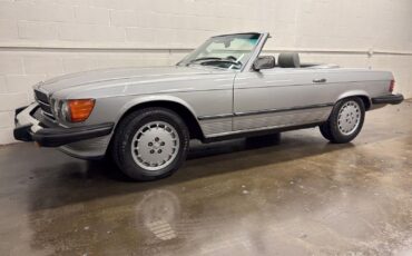 Mercedes-Benz-SL-Class-1980-Convertivle-1