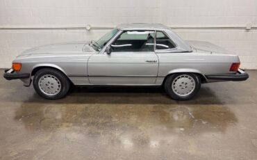 Mercedes-Benz-SL-Class-1980-Convertivle-15