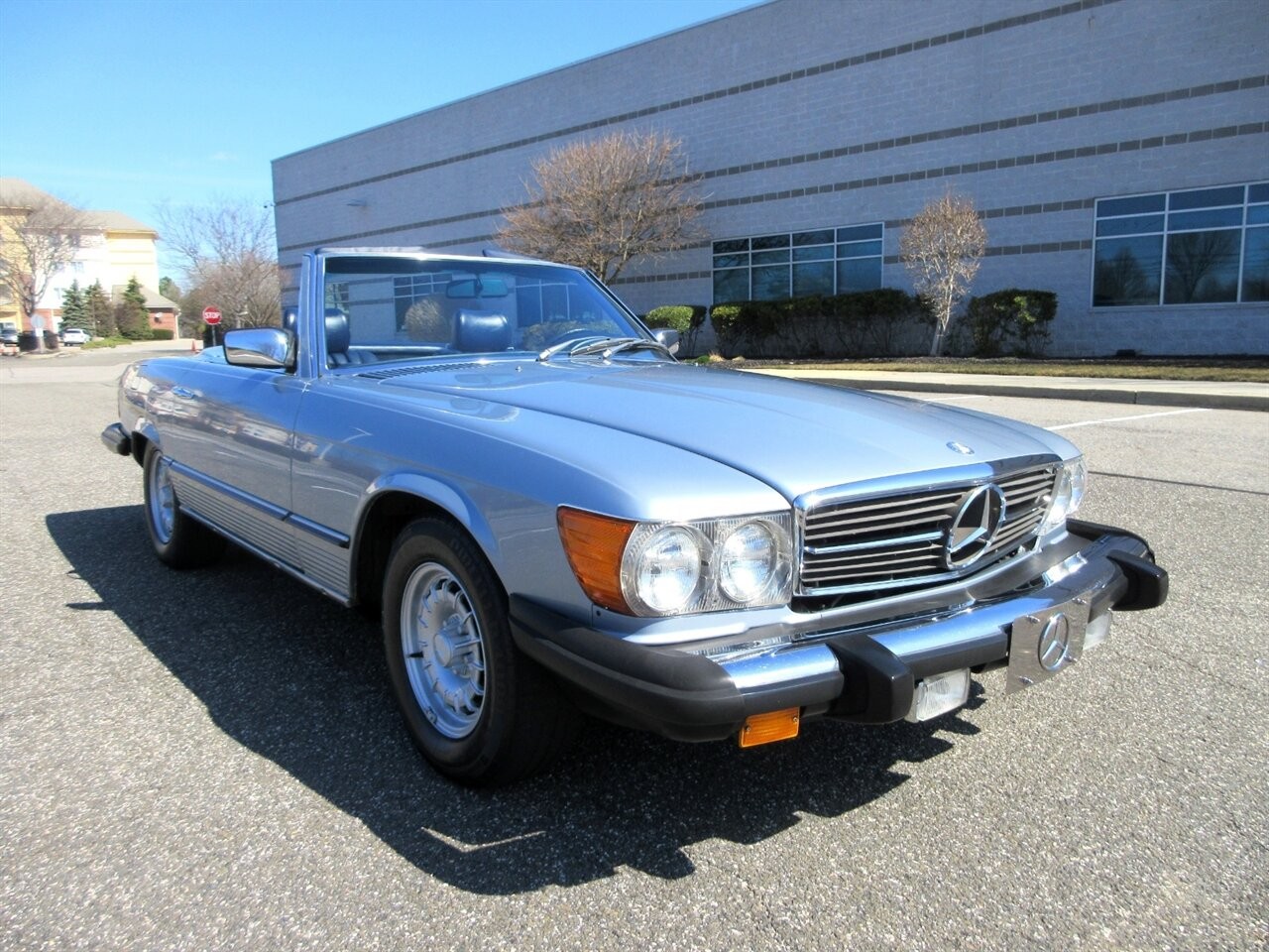 Mercedes-Benz-SL-Class-1983-Convertible-1