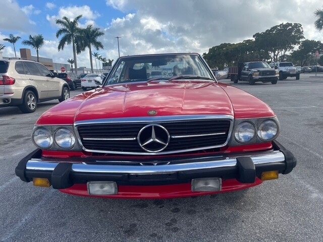 Mercedes-Benz-SL-Class-1983-Convertible-10