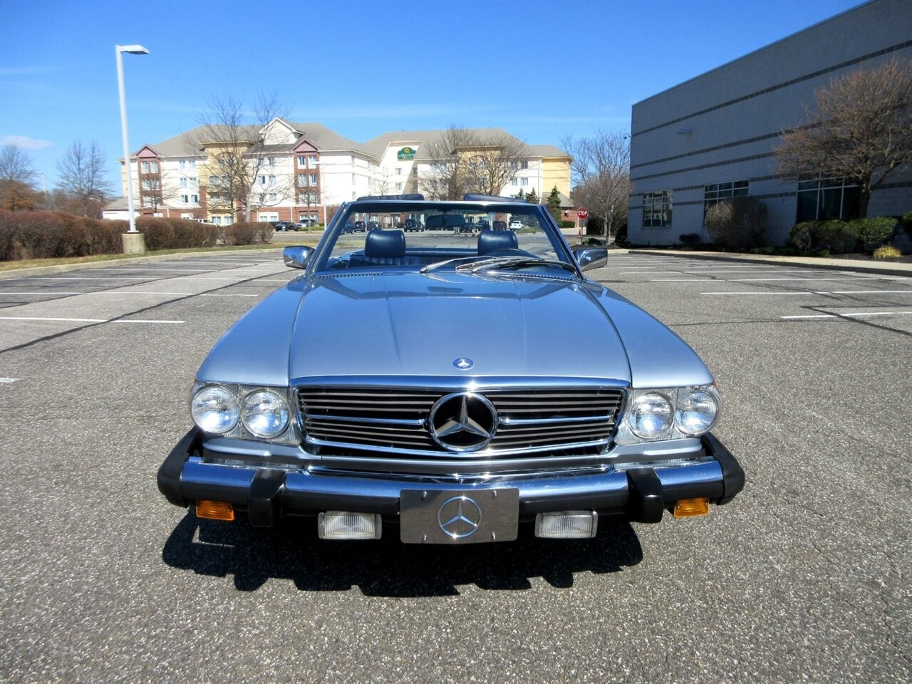 Mercedes-Benz-SL-Class-1983-Convertible-10