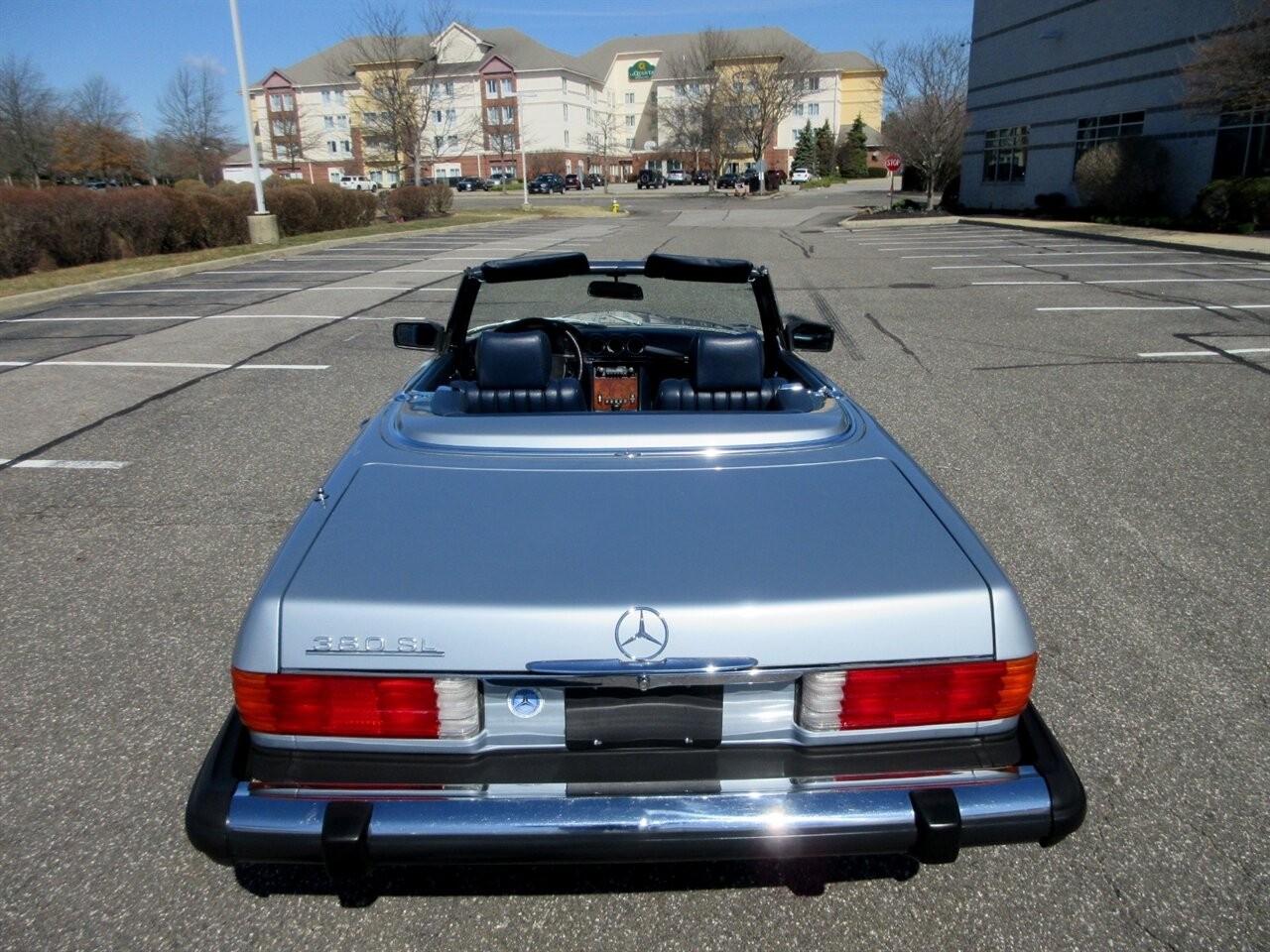 Mercedes-Benz-SL-Class-1983-Convertible-11