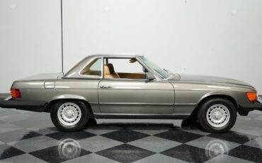 Mercedes-Benz-SL-Class-1983-Convertible-12