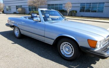 Mercedes-Benz-SL-Class-1983-Convertible-12