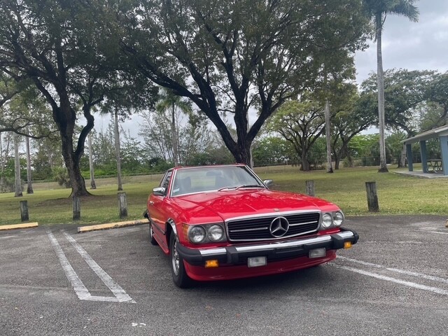 Mercedes-Benz-SL-Class-1983-Convertible-13