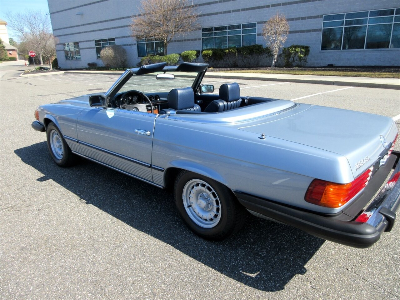 Mercedes-Benz-SL-Class-1983-Convertible-14
