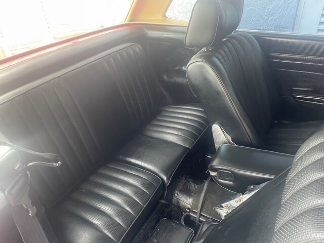 Mercedes-Benz-SL-Class-1983-Convertible-15