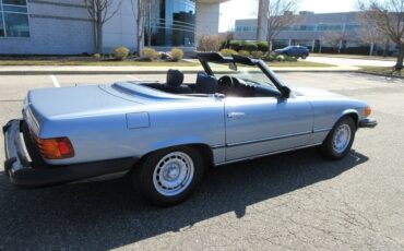 Mercedes-Benz-SL-Class-1983-Convertible-15