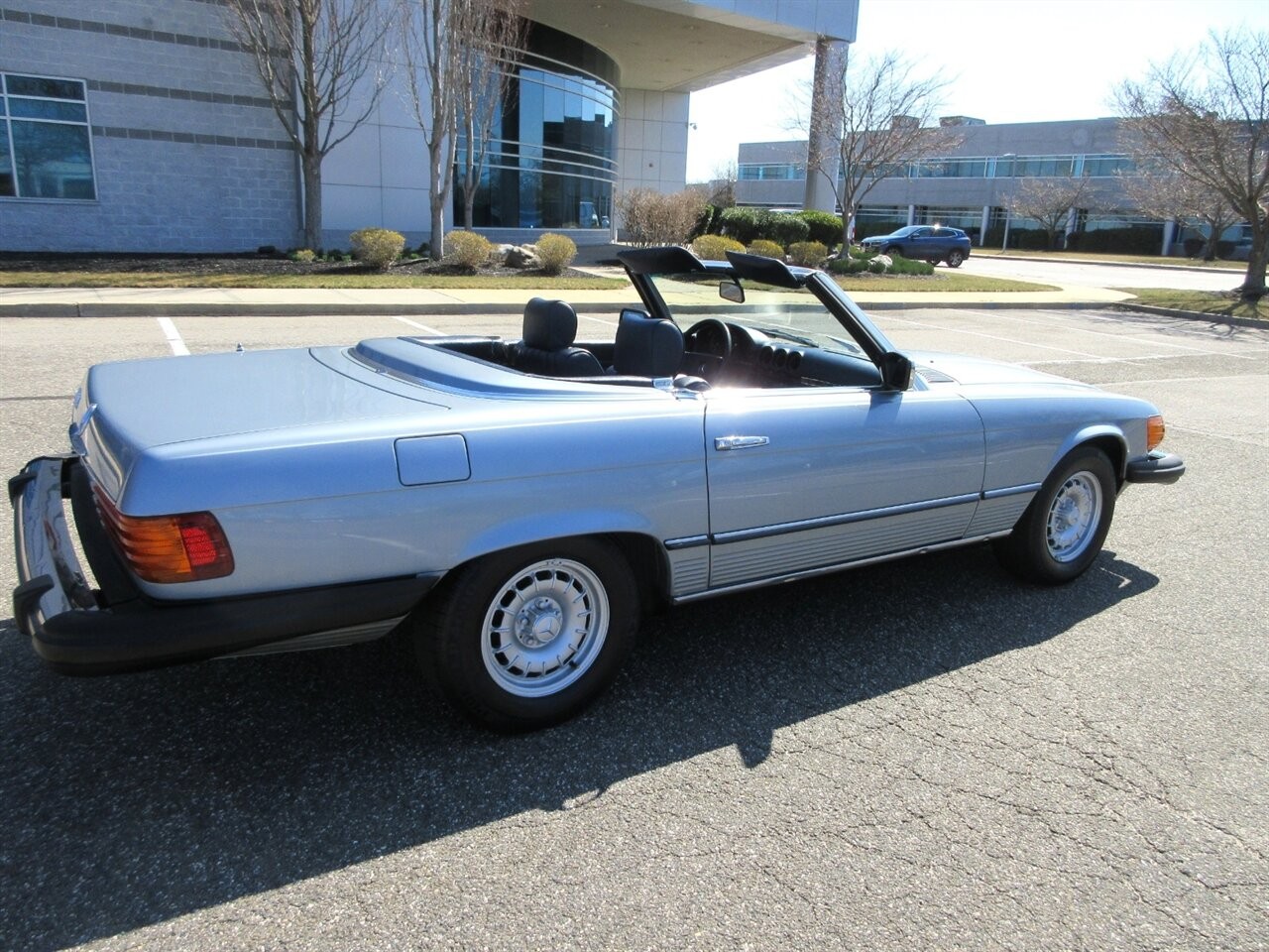 Mercedes-Benz-SL-Class-1983-Convertible-15