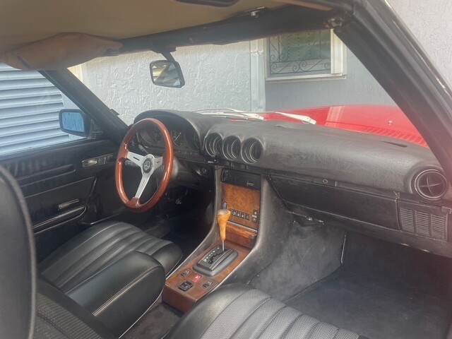 Mercedes-Benz-SL-Class-1983-Convertible-16
