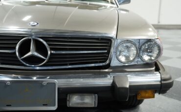 Mercedes-Benz-SL-Class-1983-Convertible-18