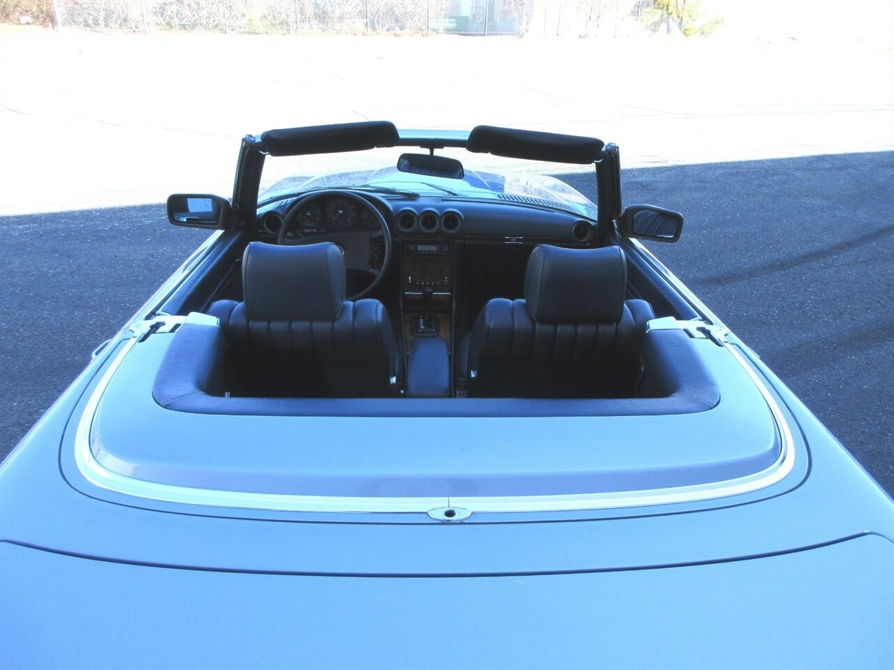 Mercedes-Benz-SL-Class-1983-Convertible-18
