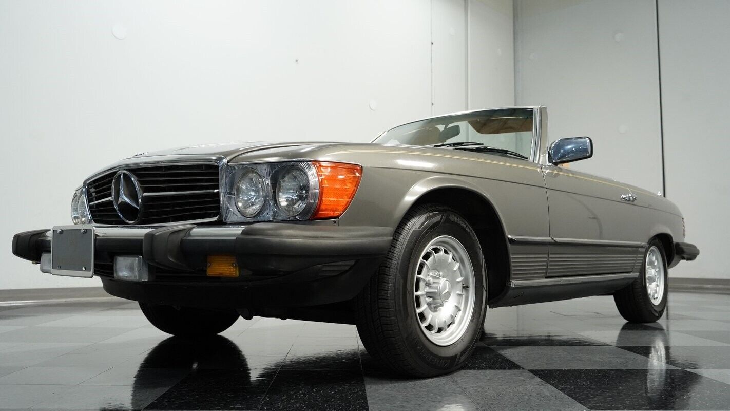 Mercedes-Benz-SL-Class-1983-Convertible-19