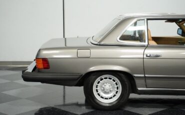 Mercedes-Benz-SL-Class-1983-Convertible-26