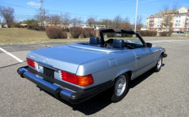 Mercedes-Benz-SL-Class-1983-Convertible-3