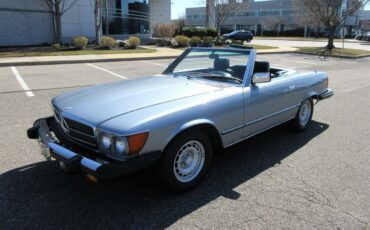 Mercedes-Benz-SL-Class-1983-Convertible-4