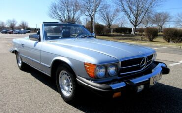 Mercedes-Benz-SL-Class-1983-Convertible-5