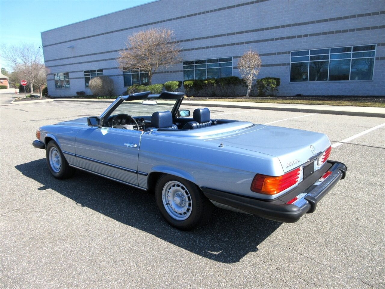 Mercedes-Benz-SL-Class-1983-Convertible-6