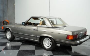 Mercedes-Benz-SL-Class-1983-Convertible-7