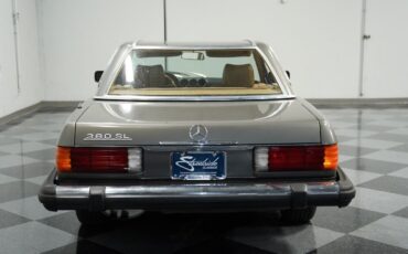 Mercedes-Benz-SL-Class-1983-Convertible-9