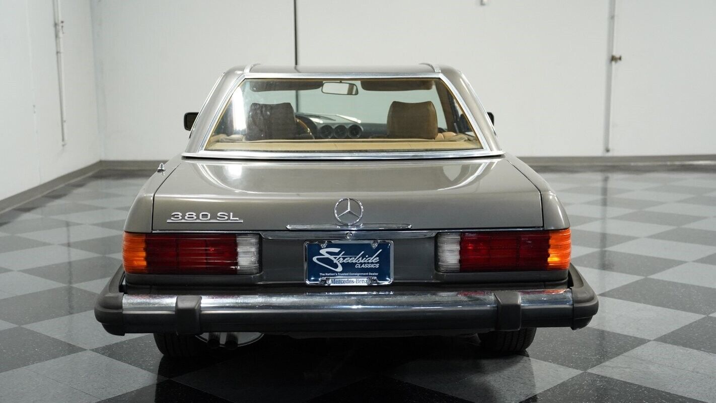 Mercedes-Benz-SL-Class-1983-Convertible-9