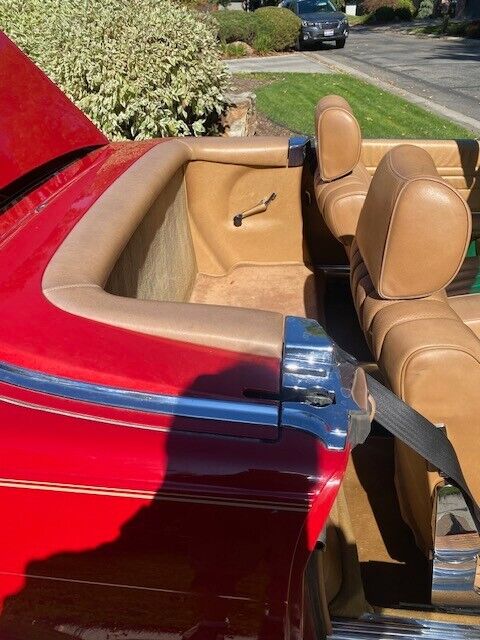 Mercedes-Benz-SL-Class-1984-Convertible-12