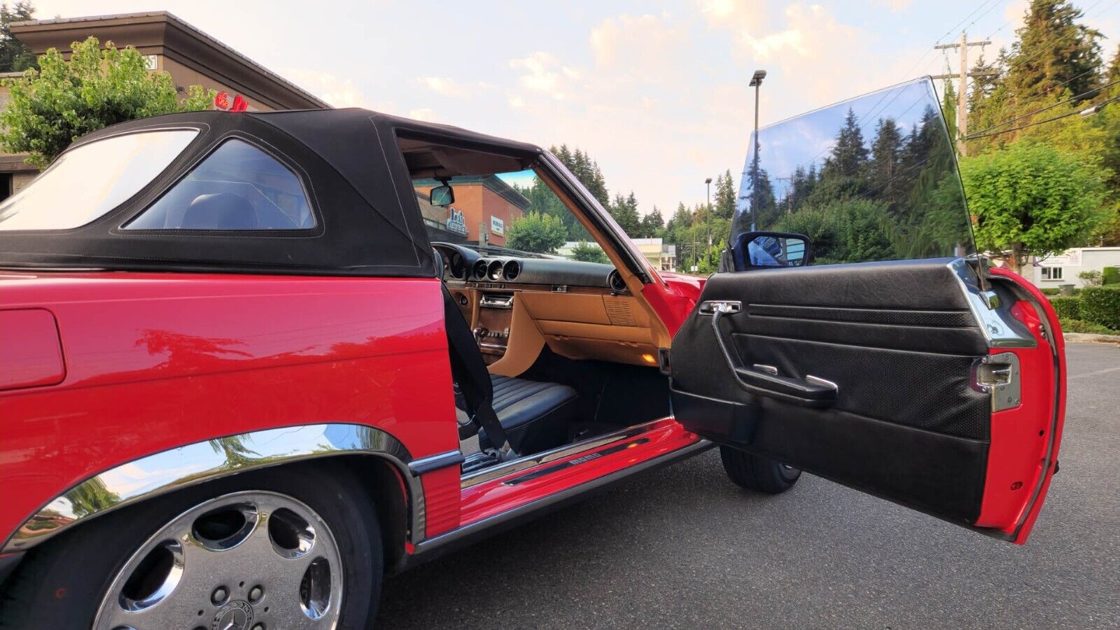 Mercedes-Benz-SL-Class-1984-Convertible-12