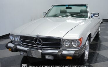 Mercedes-Benz-SL-Class-1984-Convertible-16