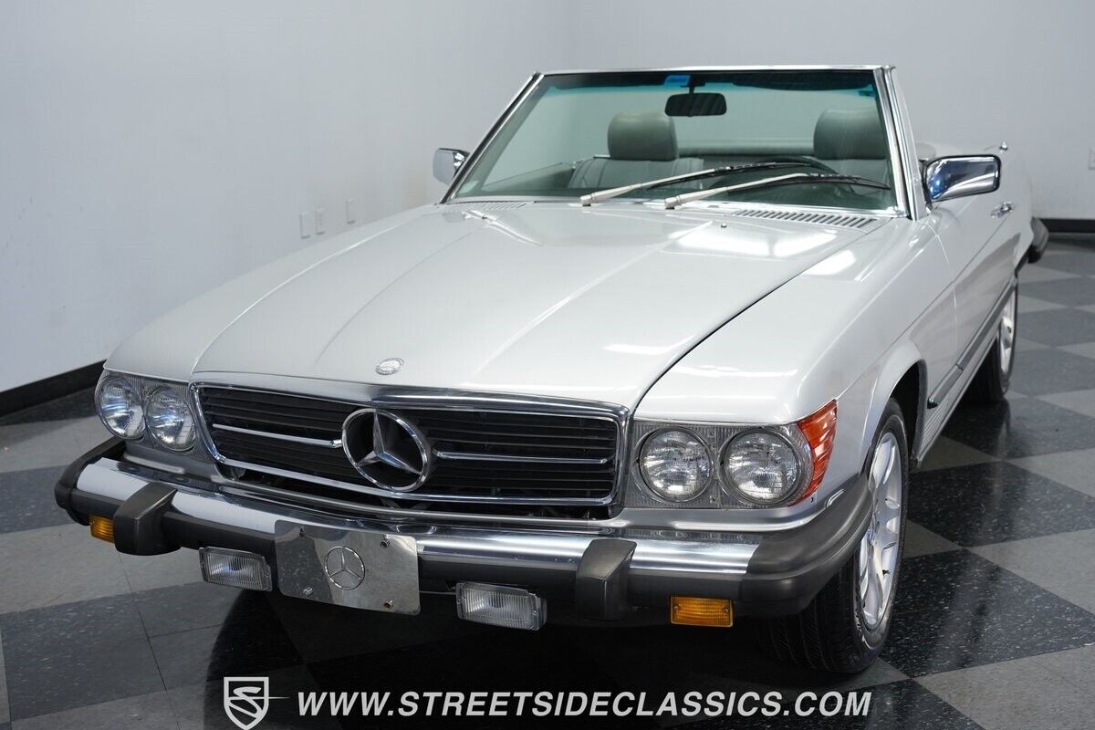 Mercedes-Benz-SL-Class-1984-Convertible-16