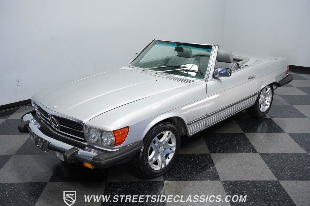 Mercedes-Benz-SL-Class-1984-Convertible-18