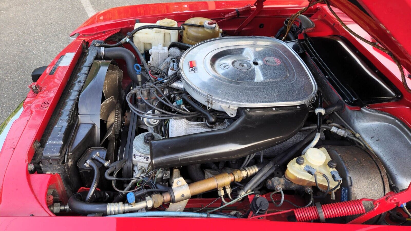 Mercedes-Benz-SL-Class-1984-Convertible-18