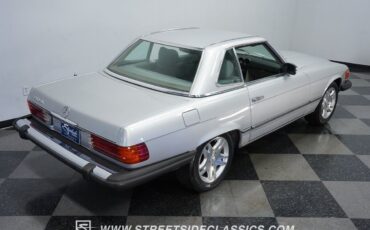 Mercedes-Benz-SL-Class-1984-Convertible-24