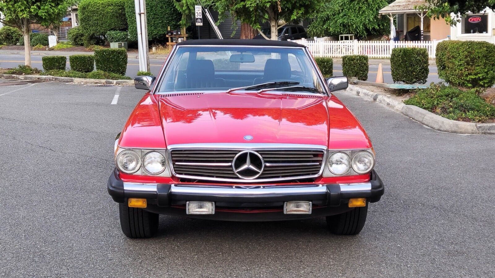 Mercedes-Benz-SL-Class-1984-Convertible-3