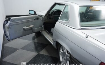 Mercedes-Benz-SL-Class-1984-Convertible-33
