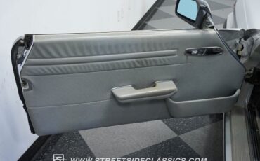 Mercedes-Benz-SL-Class-1984-Convertible-34