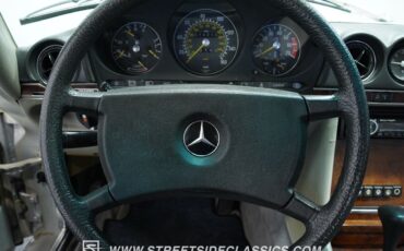 Mercedes-Benz-SL-Class-1984-Convertible-36
