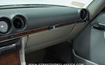 Mercedes-Benz-SL-Class-1984-Convertible-38