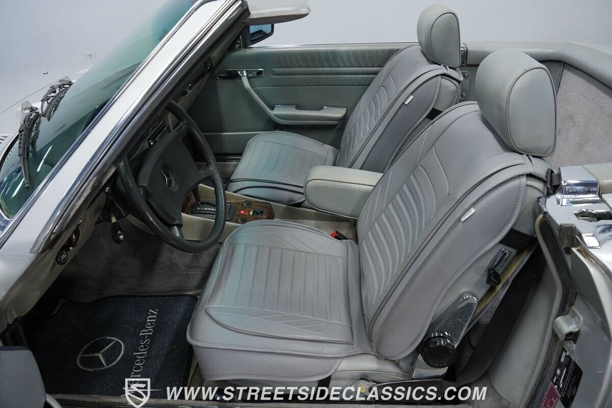 Mercedes-Benz-SL-Class-1984-Convertible-4