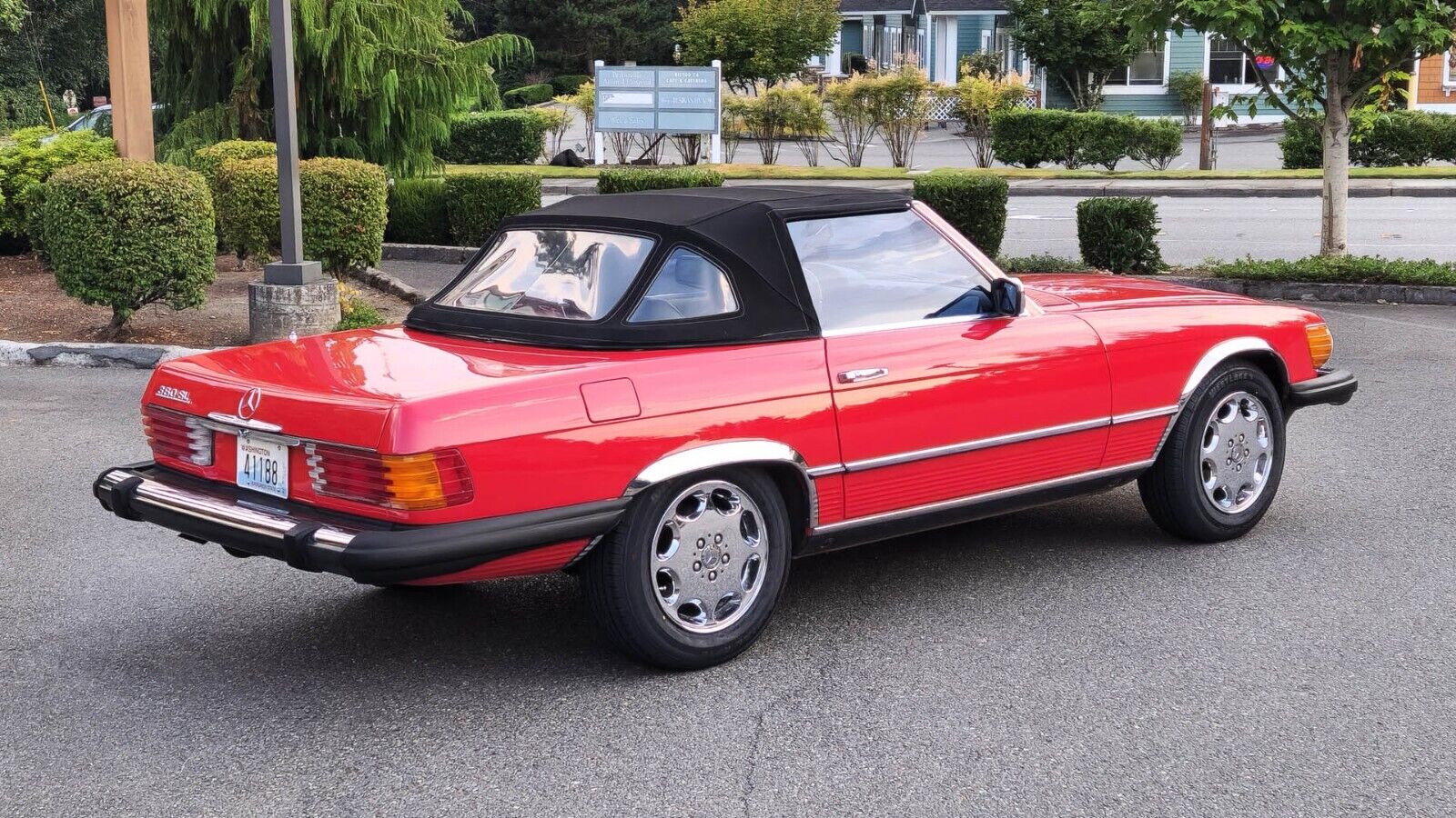Mercedes-Benz-SL-Class-1984-Convertible-5