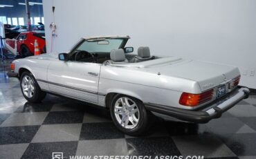 Mercedes-Benz-SL-Class-1984-Convertible-6