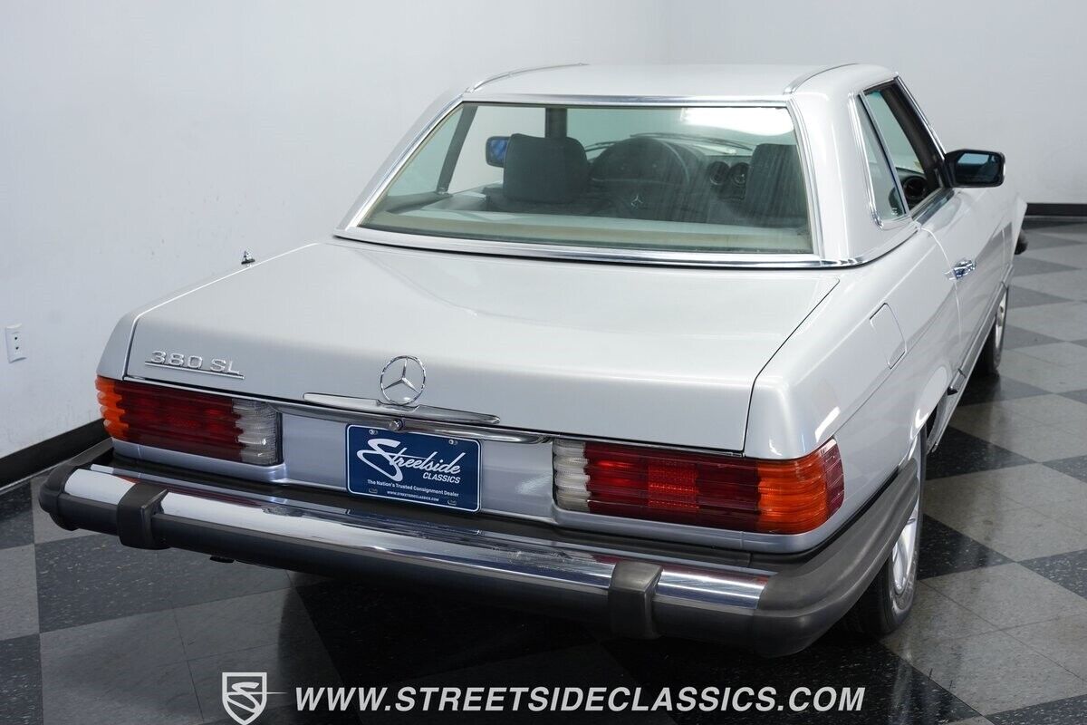 Mercedes-Benz-SL-Class-1984-Convertible-9