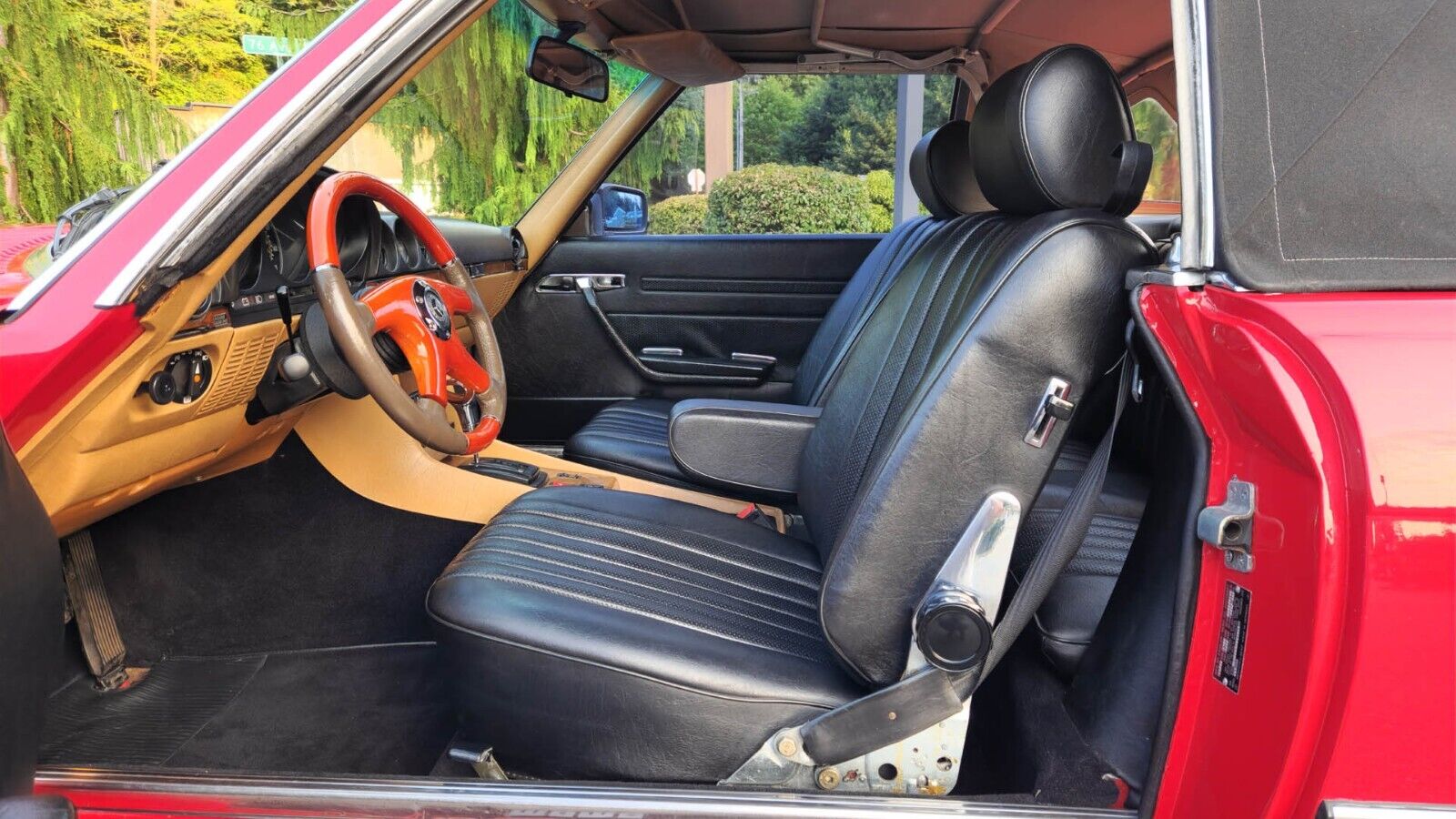 Mercedes-Benz-SL-Class-1984-Convertible-9